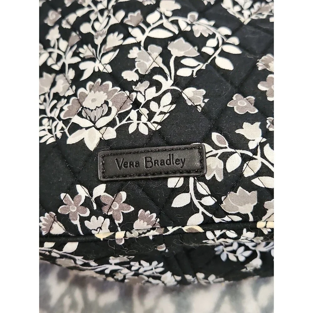 Classic Vera Bradley Quilted Thermal Lunch Bag Black & White Chandelier Noir EUC